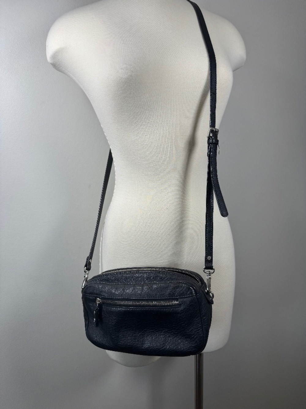 Danier Black Leather Crossbody Bag Camera